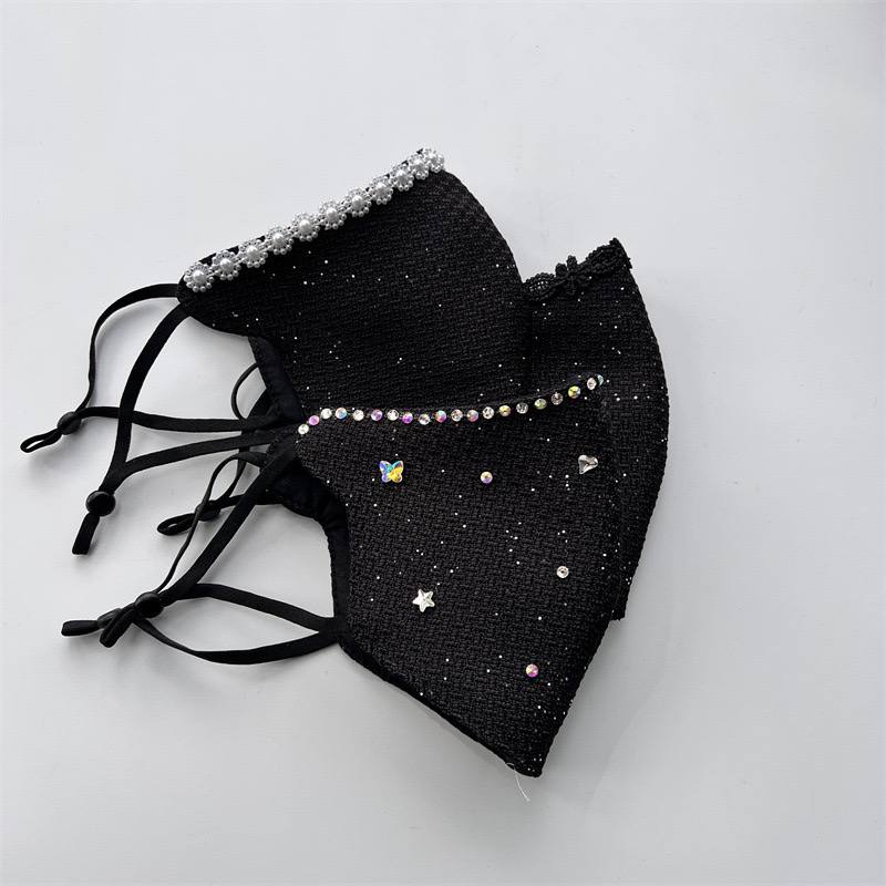 Женская утеплённая маска с вуалью и стразами, осенне-зимняя модель с защитой от ветра, стильный дизайн с объёмным эффектом.